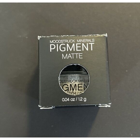 Younique Moodstruck Minerals Eye Shadow Pigments‎ - New In Box - Matte Naive - Picture 1 of 3
